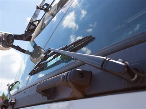 crakka windscreens  Mobile windscreen repair, windscreens replaced &amp; insurance claims